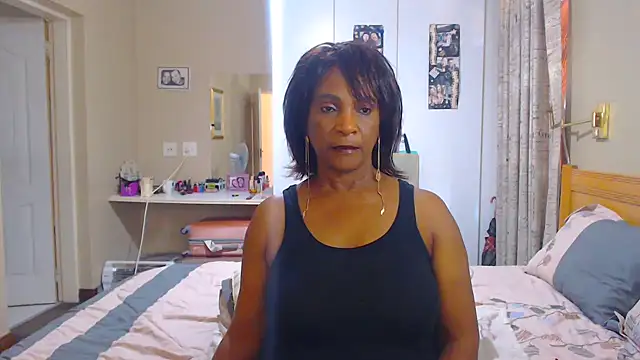 Snapshot of Hotgrannyx chatting on March 23, 2025, 6:47 am Hotgrannyx online show from March 23, 2025, 6:47 am