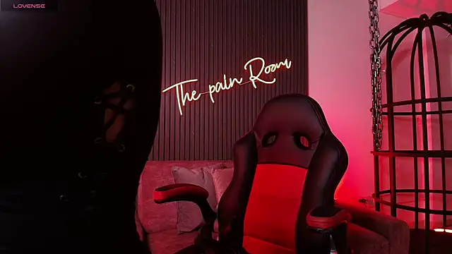 arianna smith  online show from February 6, 2026, 8:16 pm