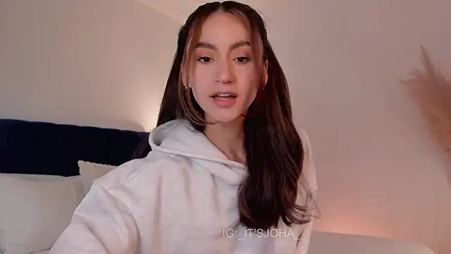  Amatista online show from February 21, 2026, 4:20 pm