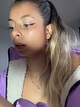 RsellAmb online show from February 8, 2025, 10:29 pm