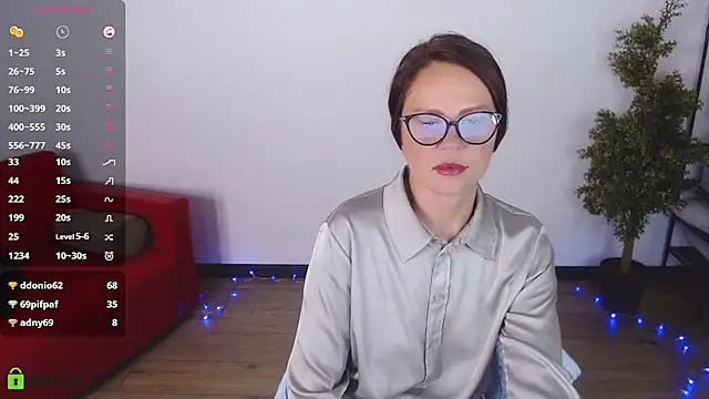 VickyGolden online show from June 29, 2026, 10:15 am