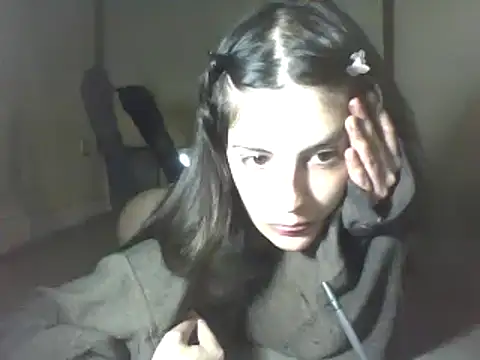 Snapshot of Insomniacl chatting on April 6, 2026, 4:41 am Insomniacl online show from April 6, 2026, 4:41 am