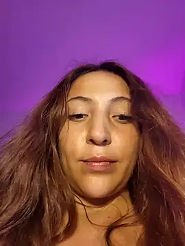 VickyHoult online show from March 8, 2025, 12:00 am