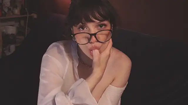 juby yuby online show from March 7, 2025, 4:55 pm