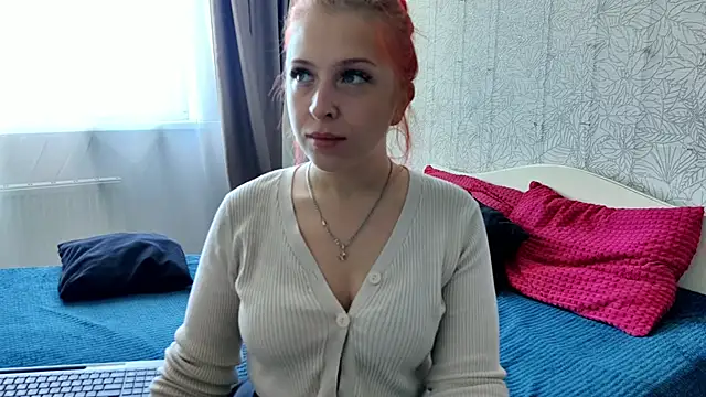 GenrikhBecca online show from April 28, 2026, 7:13 am