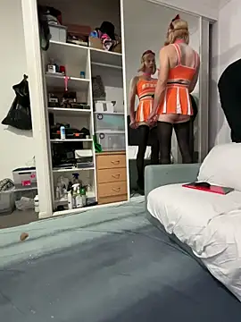 Snapshot of CD_Sub2021 chatting on March 6, 2026, 1:44 am CD Sub2021 online show from March 6, 2026, 1:44 am