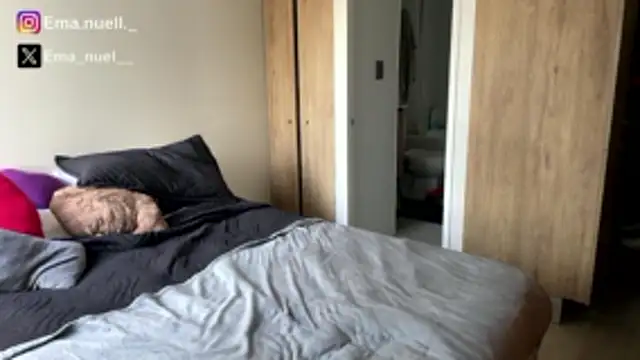 Emanuell   online show from April 25, 2026, 5:43 pm