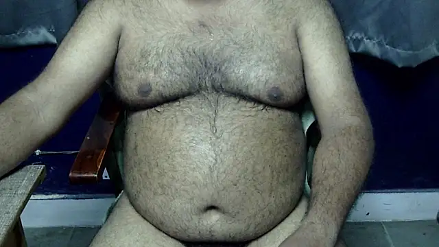 Snapshot of hairysubcub_70 chatting on June 19, 2026, 7:03 am hairysubcub 70 online show from June 19, 2026, 7:03 am