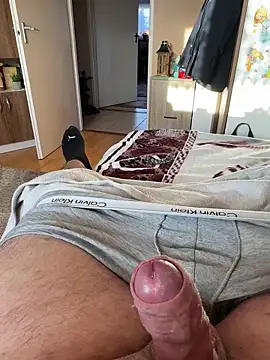 Tomi2244 online show from October 19, 2025, 2:42 pm