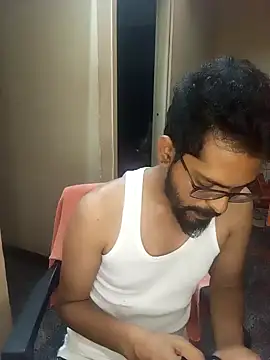 arhan3043 online show from January 30, 2025, 6:10 pm