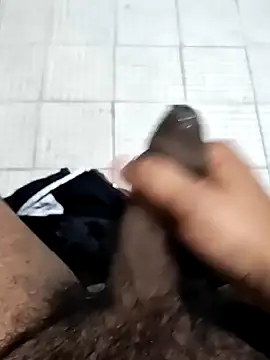 Gerardo31017 online show from December 17, 2025, 12:48 am