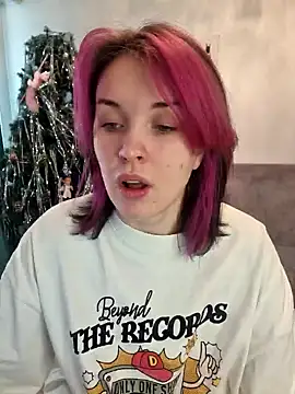 LazyTanukii online show from December 18, 2024, 4:09 am