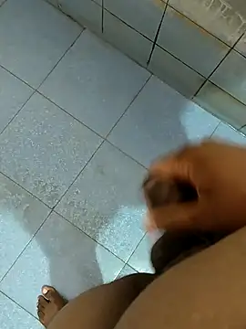 Snapshot of dinesh682 chatting on November 14, 2025, 8:01 pm dinesh682 online show from November 14, 2025, 8:01 pm