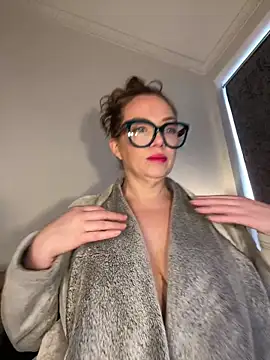 FemDom RubyKnightXXO online show from April 22, 2026, 5:09 pm