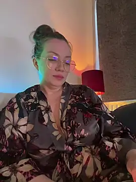 FemDom RubyKnightXXO online show from June 15, 2026, 7:35 pm