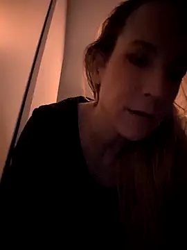 NaomiAndFriends online show from February 5, 2025, 2:16 pm