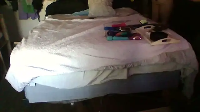 JadeDaMilf online show from February 11, 2026, 6:52 pm