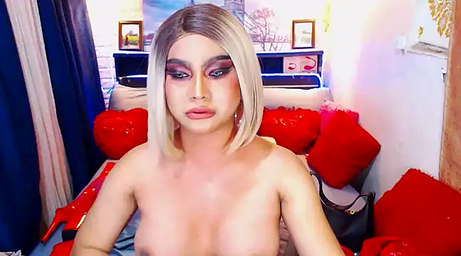 TsGoddessNhicolle online show from February 10, 2025, 1:01 pm