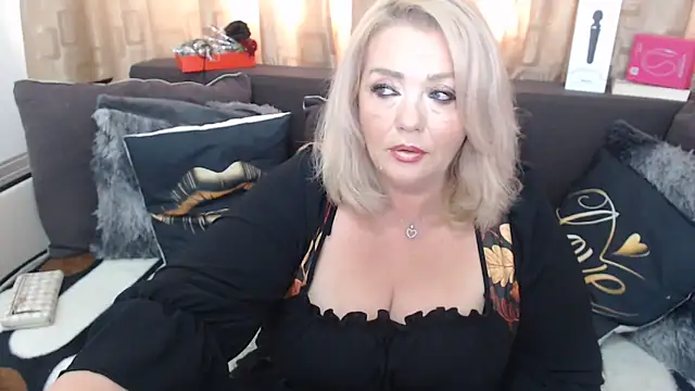 MsMelyssaxx online show from June 5, 2026, 4:06 am