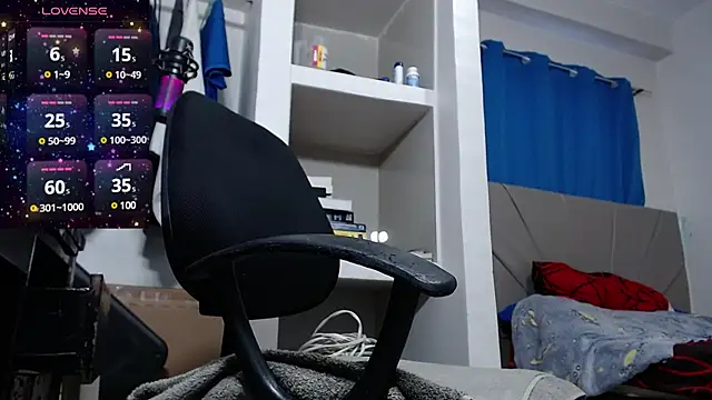 lewislamxxx hot online show from February 15, 2025, 9:39 pm