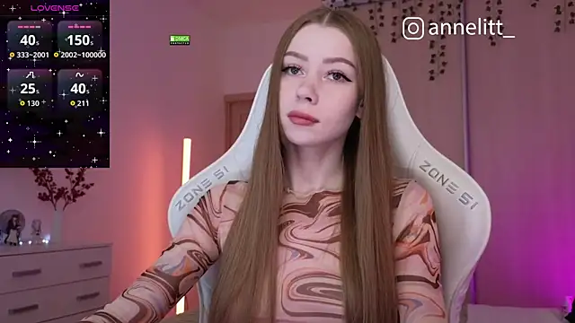 Snapshot of Annelitt chatting on January 10, 2026, 8:37 pm Annelitt online show from January 10, 2026, 8:37 pm