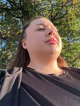 Sara Slow online show from September 27, 2025, 2:23 pm