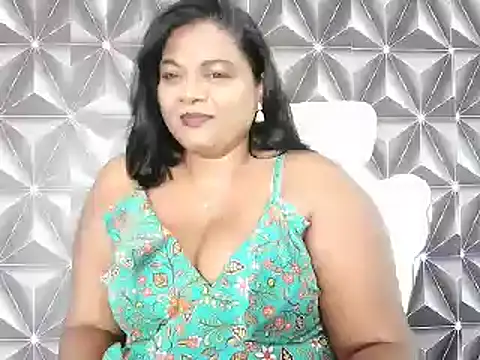 Snapshot of IndianDelia chatting on February 3, 2026, 5:38 am IndianDelia online show from February 3, 2026, 5:38 am