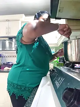 Snapshot of IndianDelia chatting on January 18, 2026, 10:18 am IndianDelia online show from January 18, 2026, 10:18 am