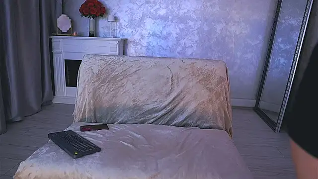 Michelle90u online show from July 7, 2026, 12:20 pm