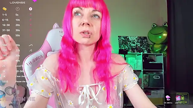 AmyRose6969 online show from June 9, 2026, 7:04 pm