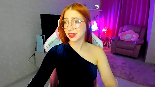  FireInMySoul  online show from November 11, 2025, 7:19 pm