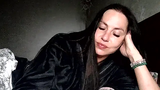 Snapshot of JulianaGold1 chatting on May 24, 2026, 9:26 pm JulianaGold1 online show from May 24, 2026, 9:26 pm