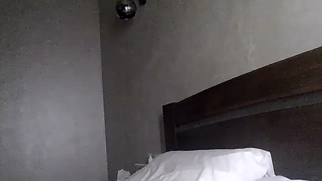 JulianaGold1 online show from October 21, 2025, 8:30 pm