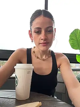 alana15 online show from February 6, 2026, 8:38 pm