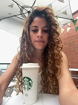 alana15 online show from July 22, 2026, 9:39 pm