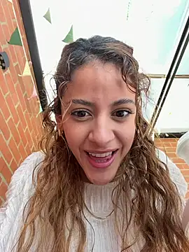alana15 online show from June 21, 2026, 3:29 pm