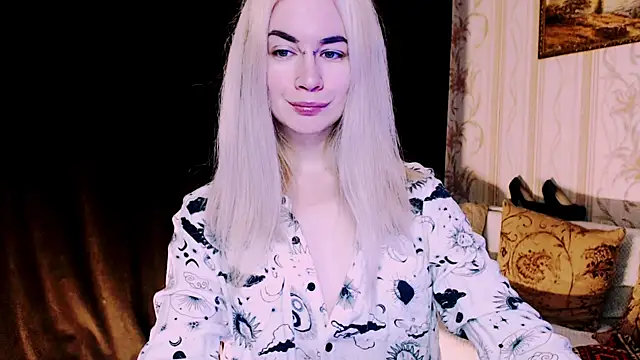 xxxcharismaaa online show from December 3, 2025, 6:25 am