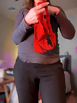 MaiseKnox online show from October 1, 2025, 1:11 am