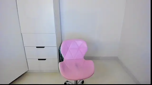 MiaStripDance online show from February 10, 2025, 5:41 pm