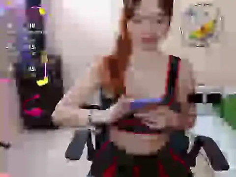 miss tinnymafe online show from September 18, 2025, 3:42 am