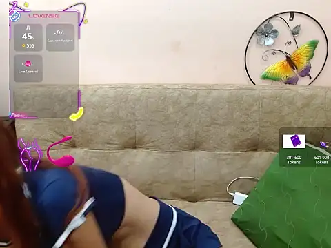 miss tinnymafe online show from December 16, 2025, 12:26 am