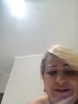 vivifernades online show from April 12, 2026, 11:57 am