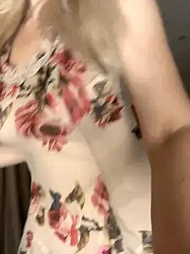 AnikaBest online show from October 22, 2025, 2:44 am