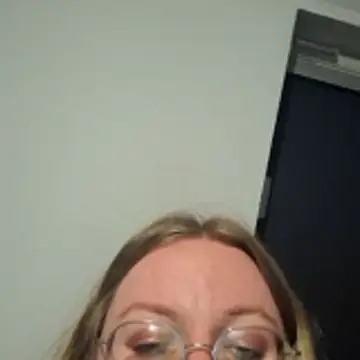 Snapshot of Fiona0705 chatting on March 22, 2026, 6:53 pm Fiona0705 online show from March 22, 2026, 6:53 pm