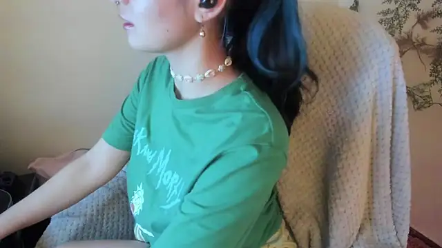 Sammysammy  online show from October 27, 2025, 7:09 am