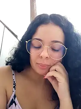 NinaSweet2 online show from February 21, 2025, 7:32 pm