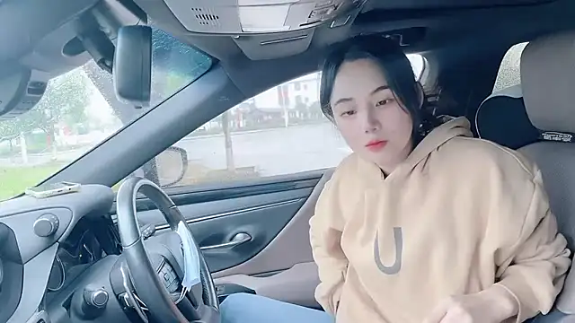 orla2021 online show from October 19, 2025, 12:57 am