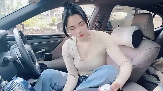 orla2021 online show from February 24, 2025, 5:22 am