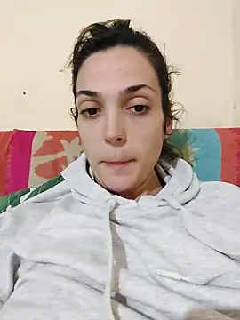 Snapshot of JoLeNe27 chatting on March 16, 2026, 5:59 pm JoLeNe27 online show from March 16, 2026, 5:59 pm