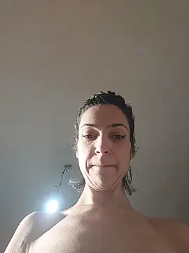 Snapshot of JoLeNe27 chatting on February 19, 2026, 6:32 am JoLeNe27 online show from February 19, 2026, 6:32 am